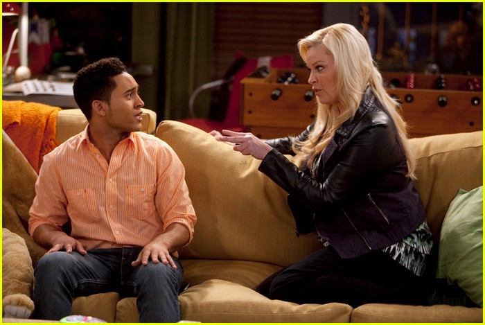Derek Theler Gets Jealous of Chelsea Kane on 'Baby Daddy'