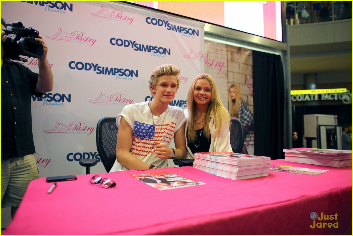 Cody Simpson: Mall of America Meet & Greet!