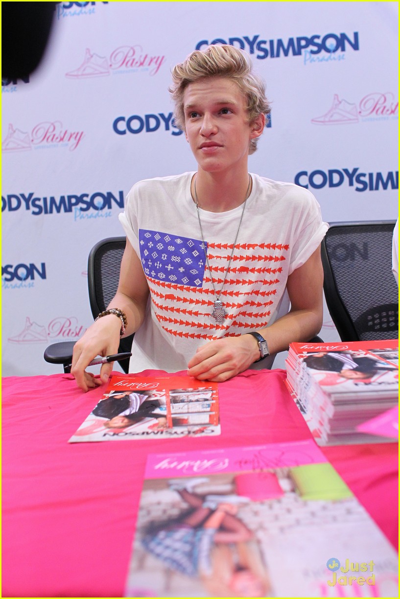 Cody Simpson: Mall of America Meet & Greet!