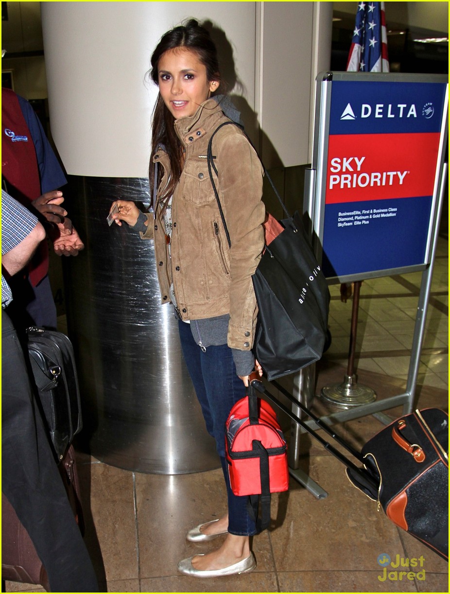 Nina Dobrev & Ian Somerhalder: LAX Pair