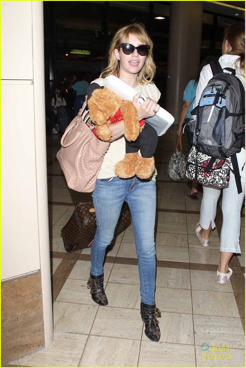 Emma Roberts: Loving Pops of Color