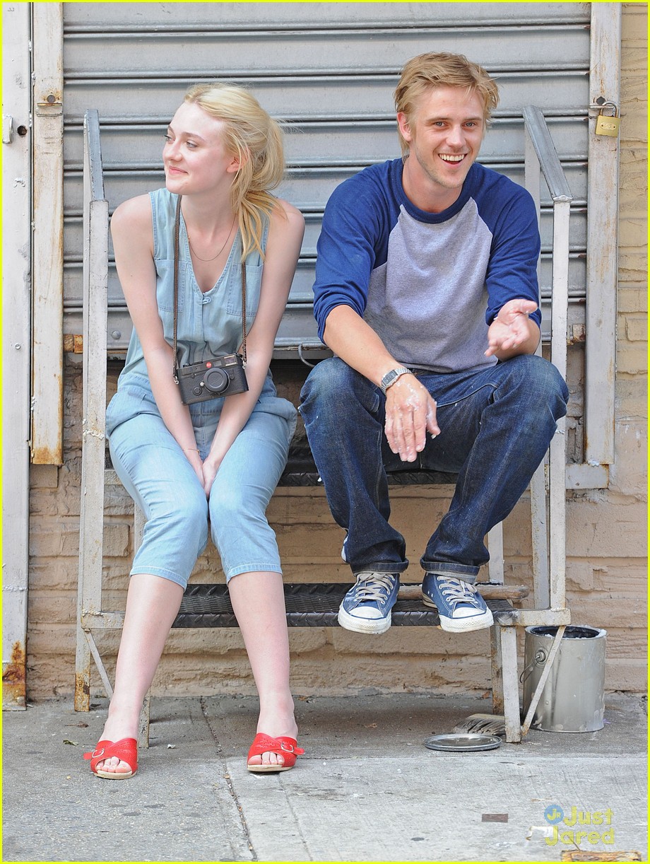 Dakota Fanning: 'Very Good Girls' Dance with Boyd Holbrook