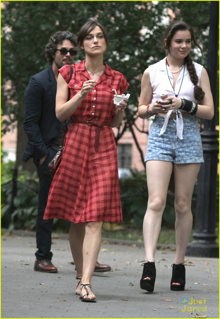 Hailee Steinfeld: Ice Cream with Keira Knightley 