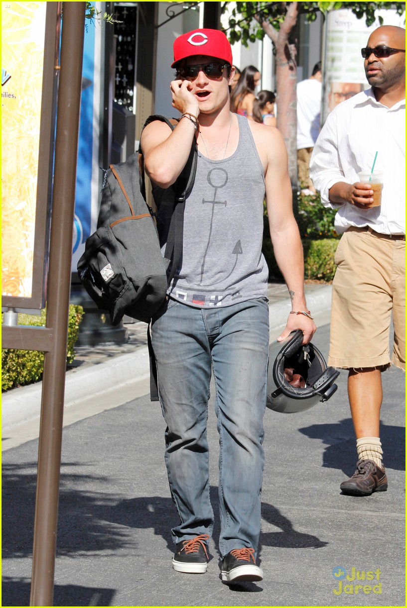 Josh Hutcherson: Philip Seymour Hoffman is 'Epic'