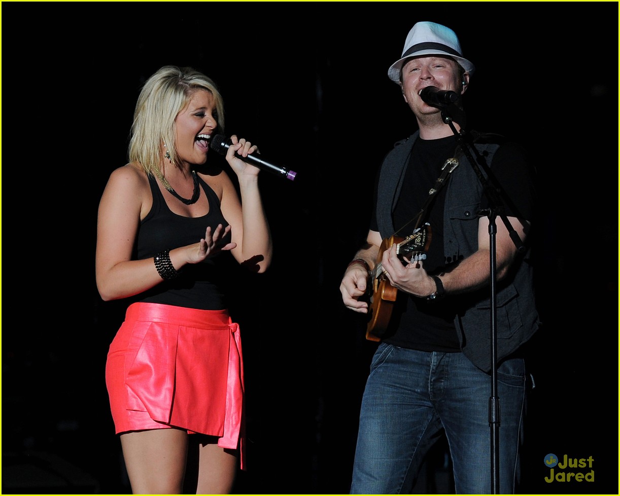 Lauren Alaina Sings Kitty Wells Tribute - Listen Now!
