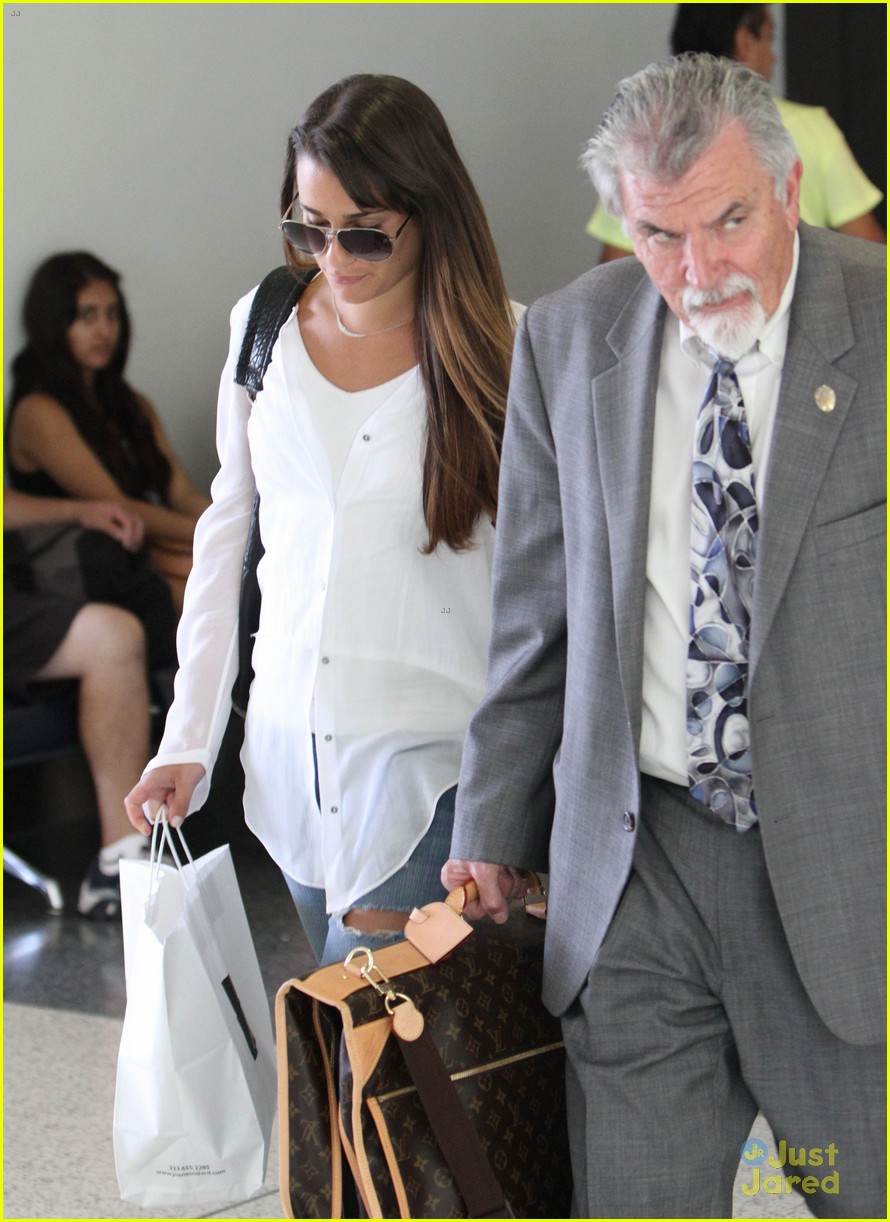 Lea Michele: LAX Airport Chic