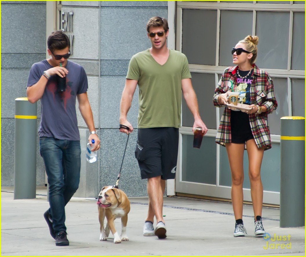 Miley Cyrus & Liam Hemsworth: Coffee Couple