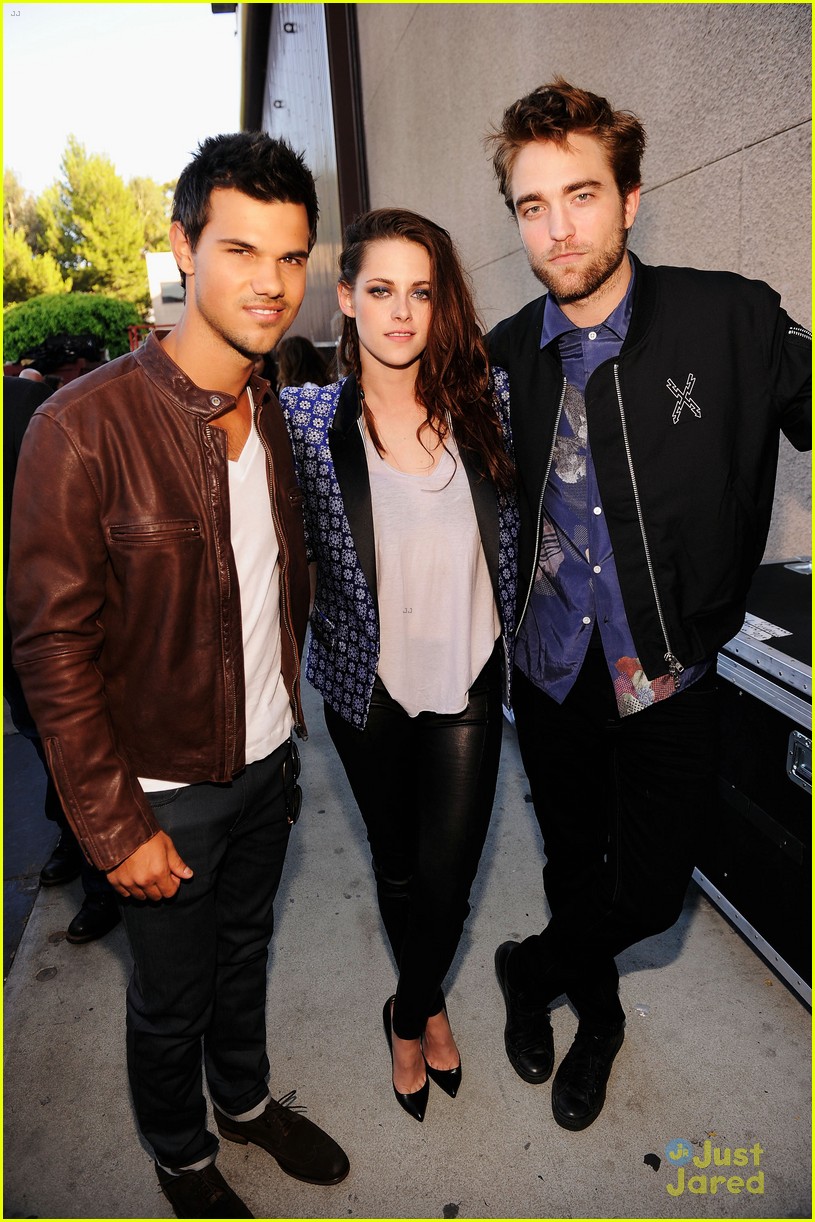 Kristen Stewart & Robert Pattinson - Teen Choice Awards 2012