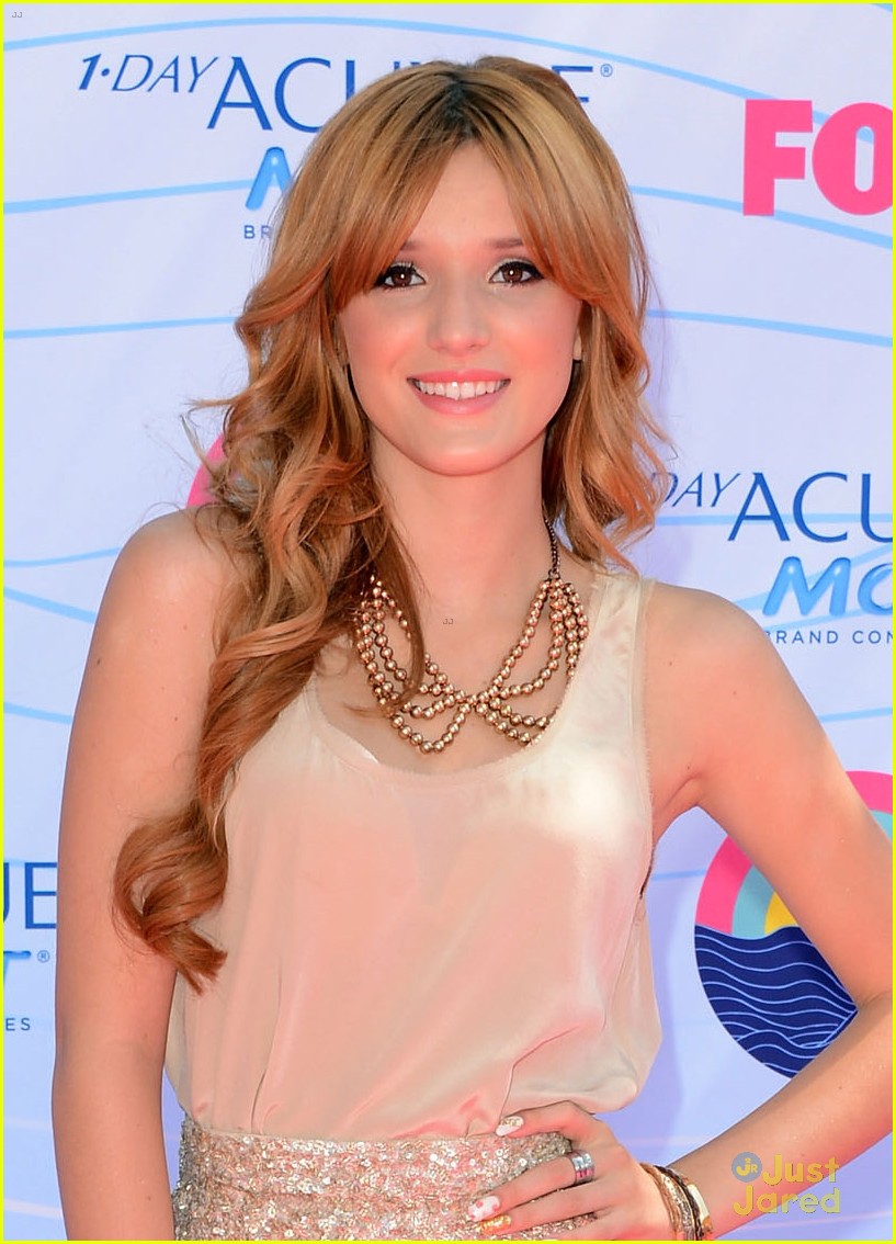 Bella Thorne - Teen Choice Awards 2012