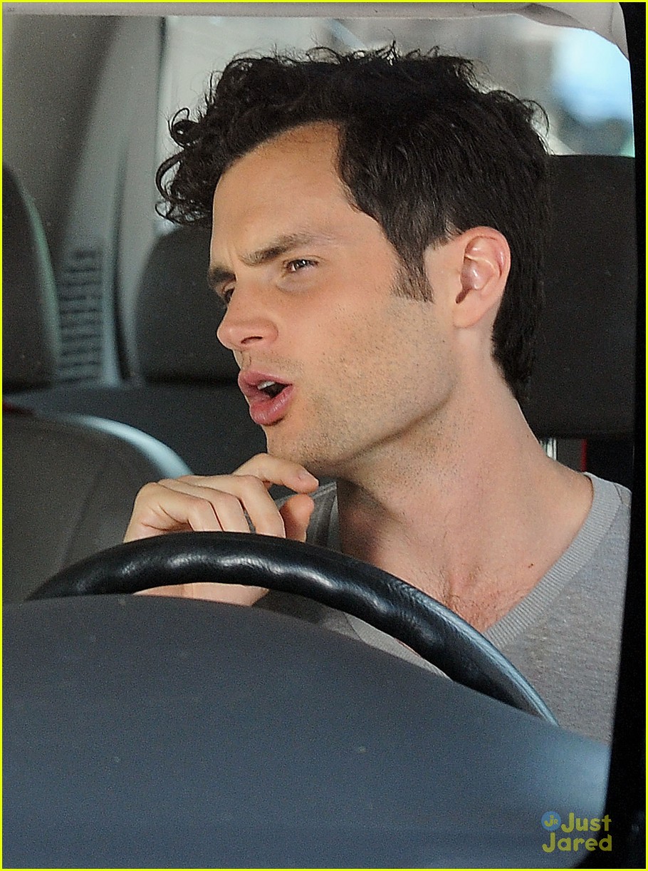 Penn Badgley & Michelle Trachtenberg: 'Gossip Girl' Twosome