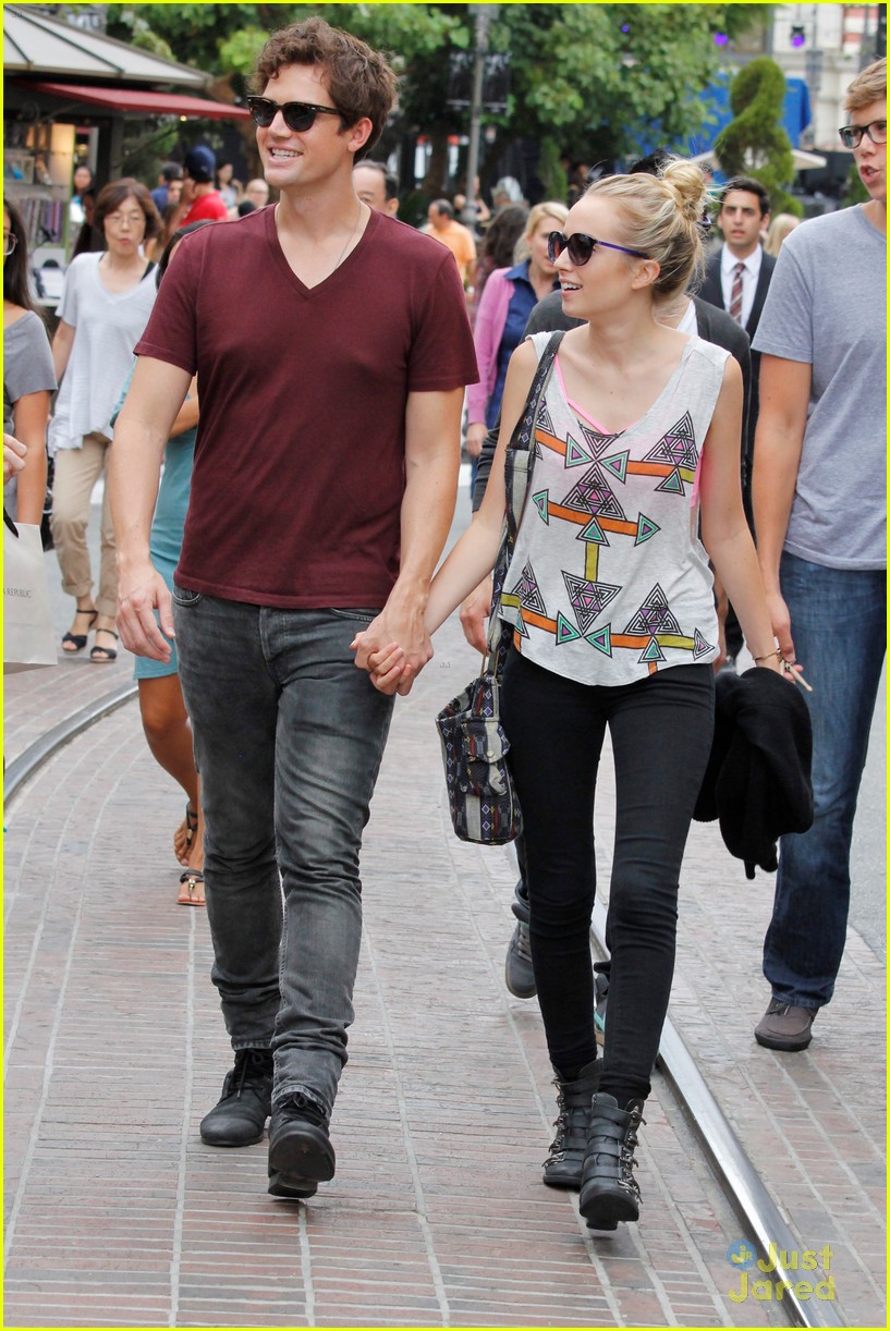 Megan Park: Tyler Hilton's Grove Concert!