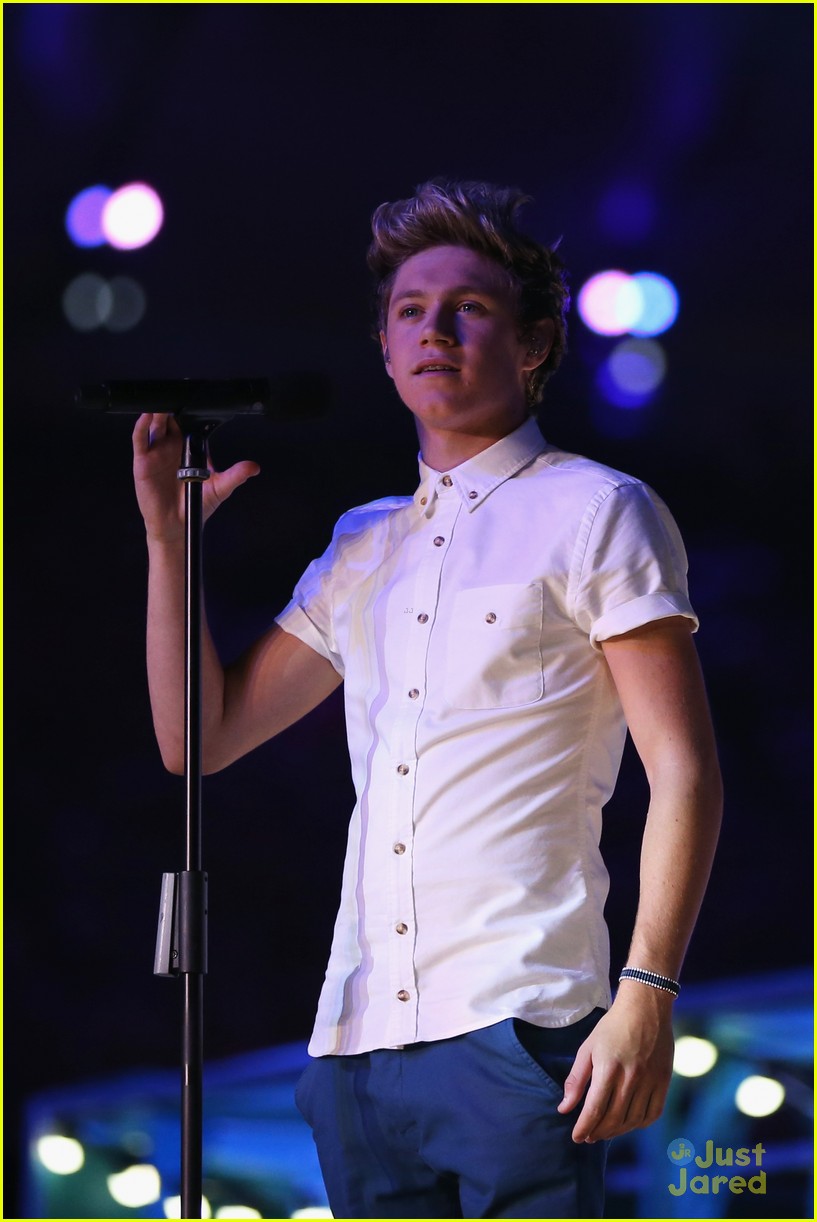 One Direction: 2012 Olympics Closing Ceremonies!