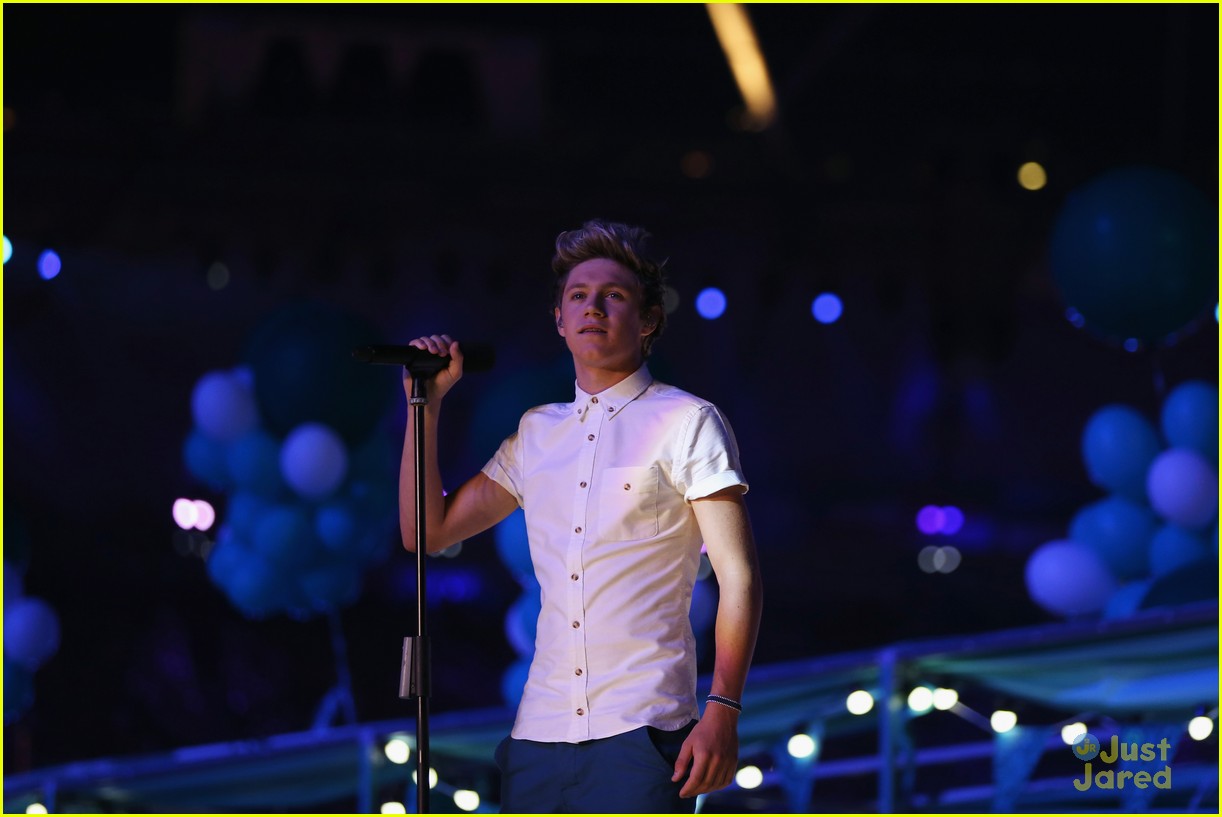 One Direction: 2012 Olympics Closing Ceremonies!