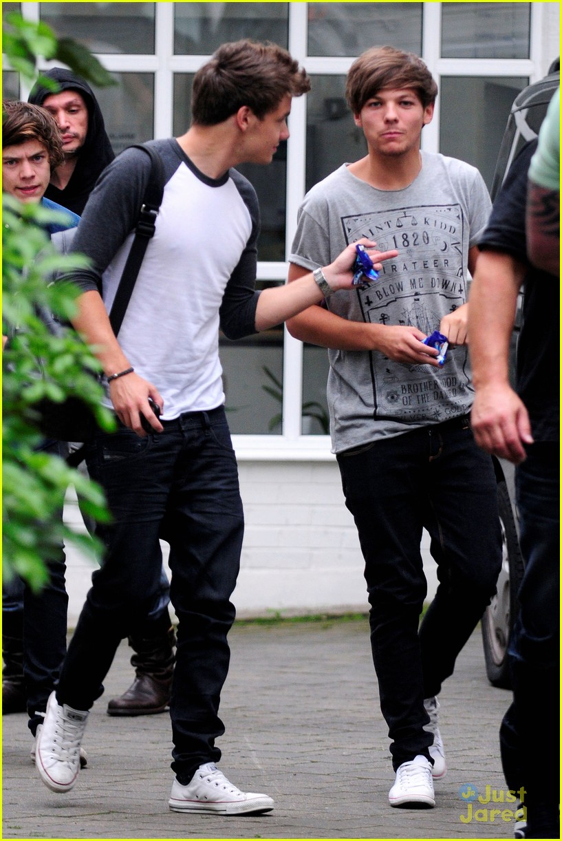 One Direction To Perform at MTV VMAs!