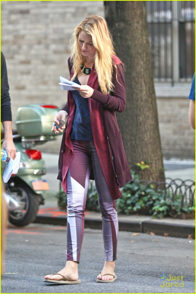 Blake Lively & Penn Badgley: Vespa Riders on 'Gossip Girl' Set