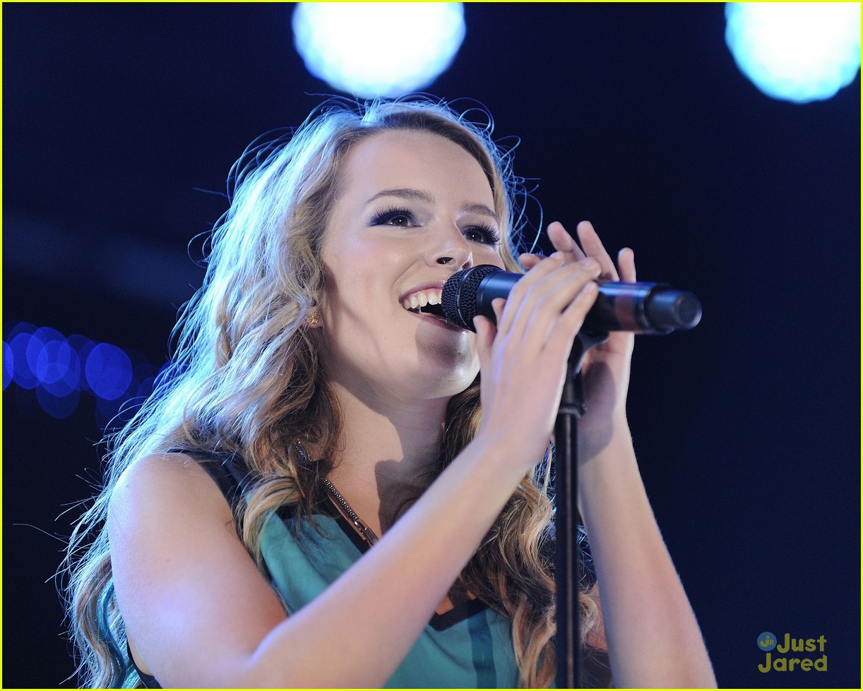 Bridgit Mendler: Toronto Concert Cutie