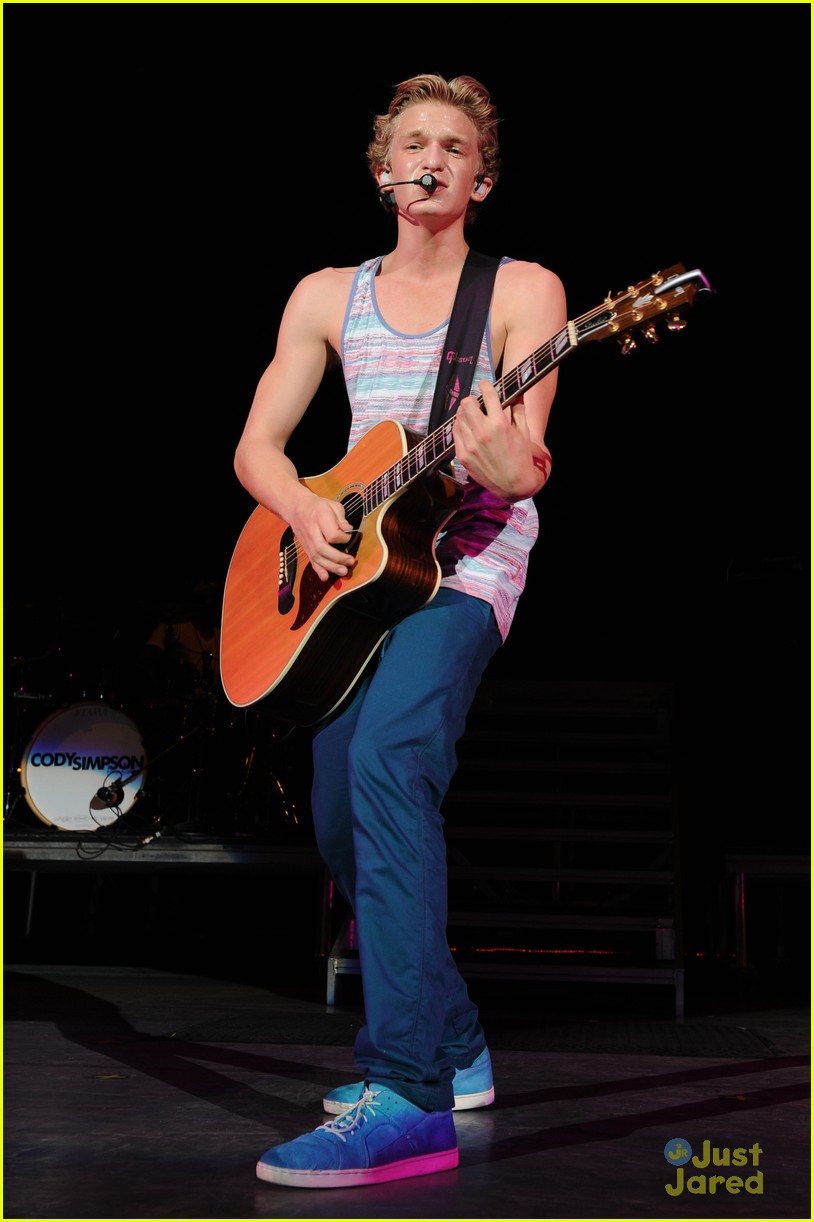 Cody Simpson: Off To Tour with Justin Bieber!