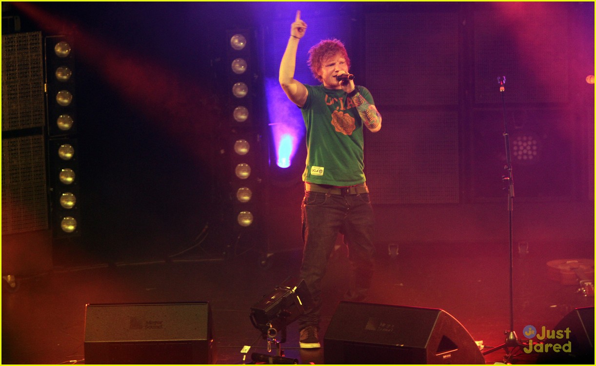 Ed Sheeran: Perth Performance