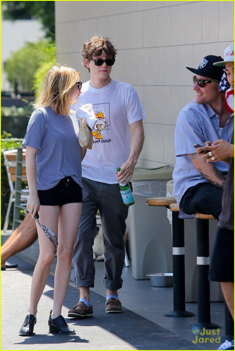 Emma Roberts: Oaks Gourmet Lunch with Evan Peters