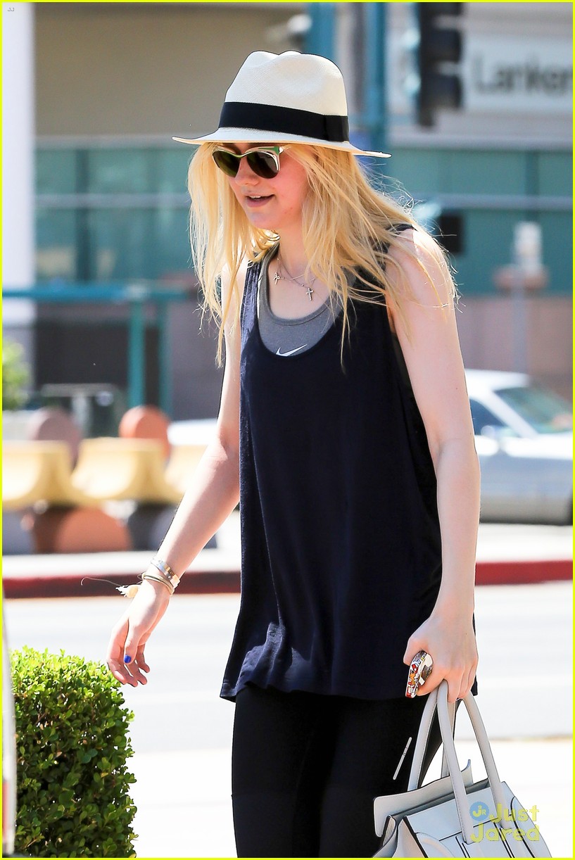 Dakota Fanning: Studio City Workout