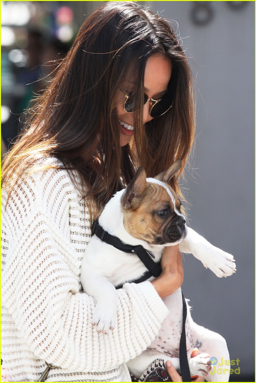 Jamie Chung: Puppy Love in Vancouver