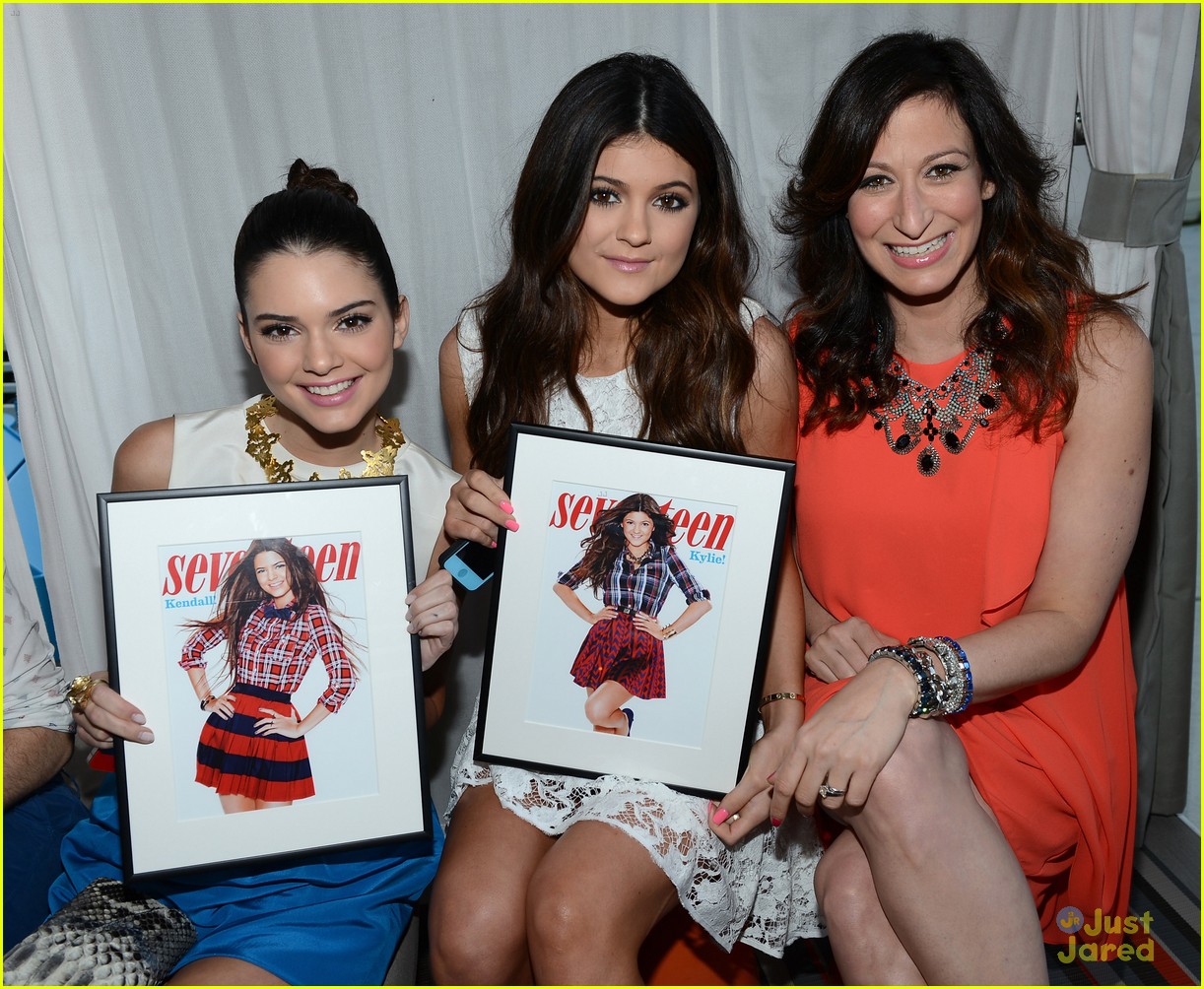 Kendall & Kylie Jenner: Seventeen Mag Signing!