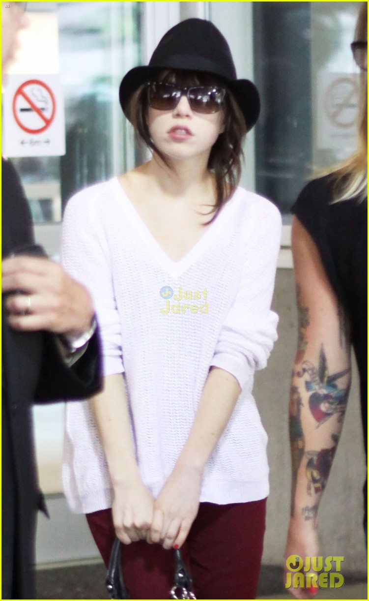 Carly Rae Jepsen: 'Call Me Maybe'  #1 For 8 Weeks!