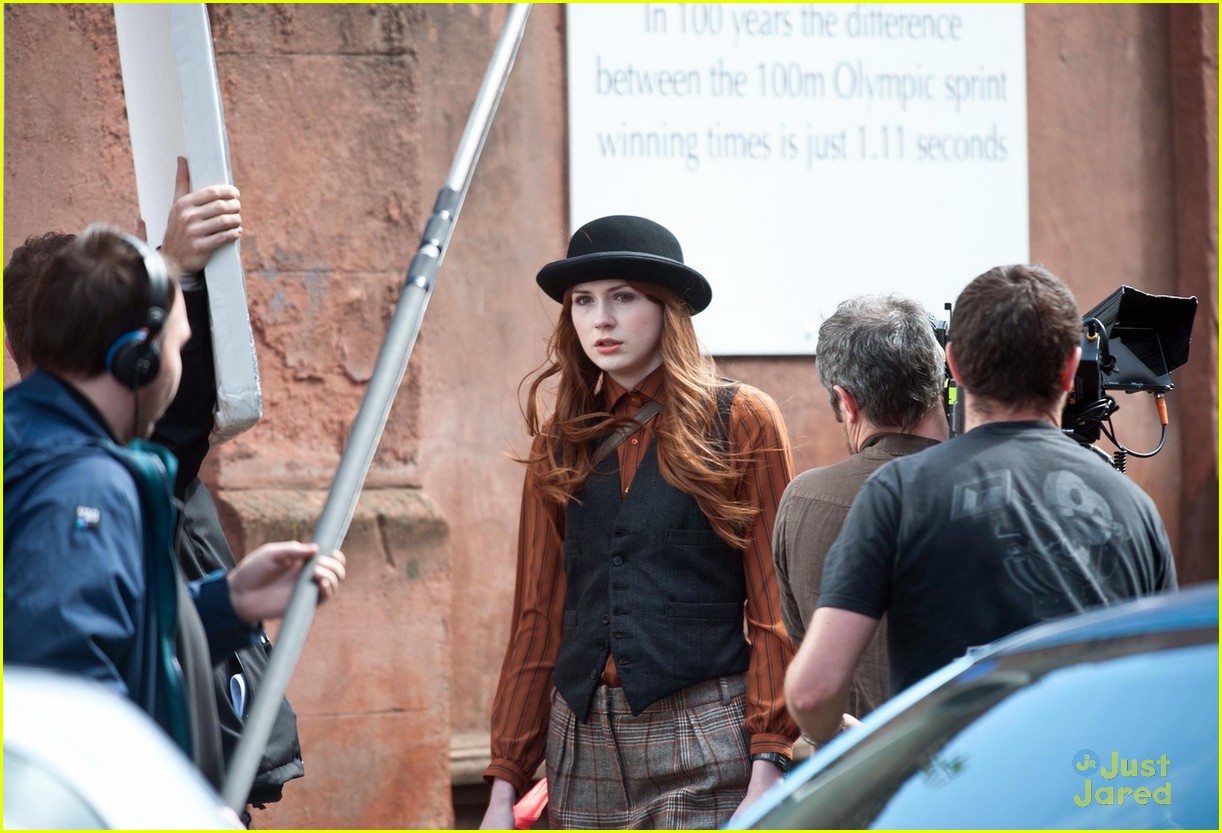 Karen Gillan: Bowler Hat Beauty