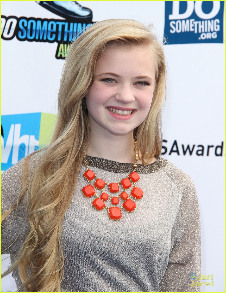 Kelli Berglund: Do Something Awards 2012