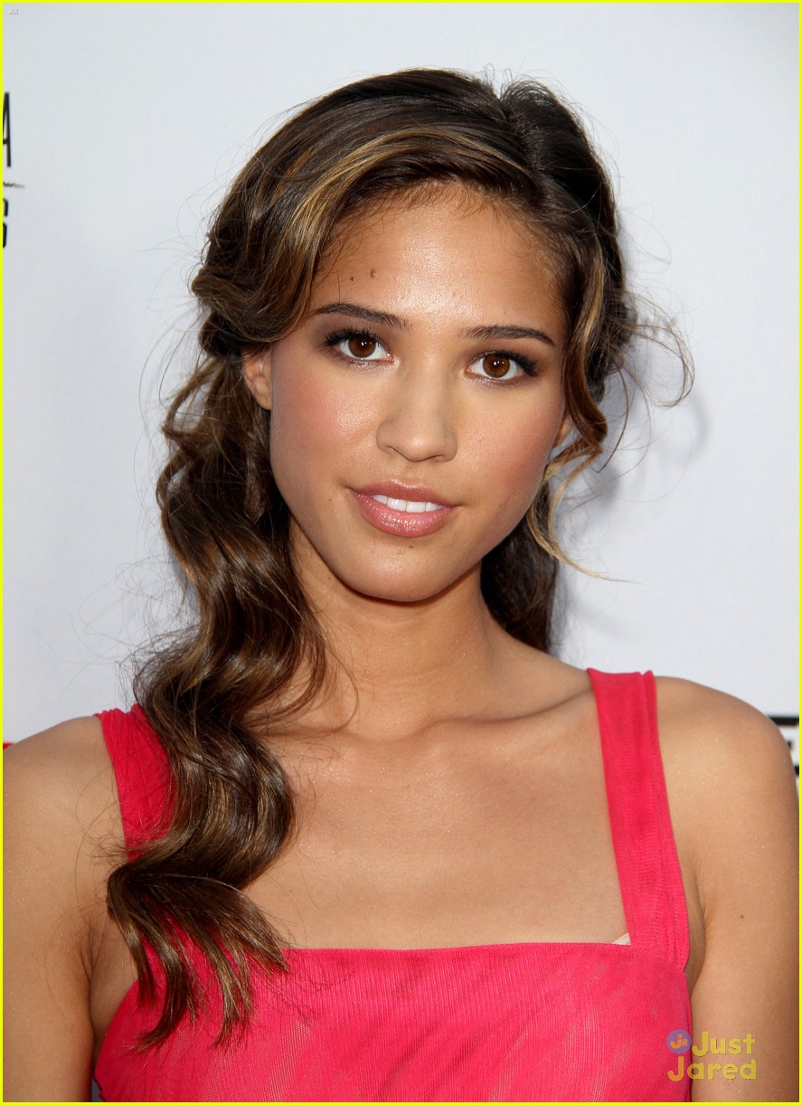 Kelsey Chow: 'Lawless' Premiere with William Moseley