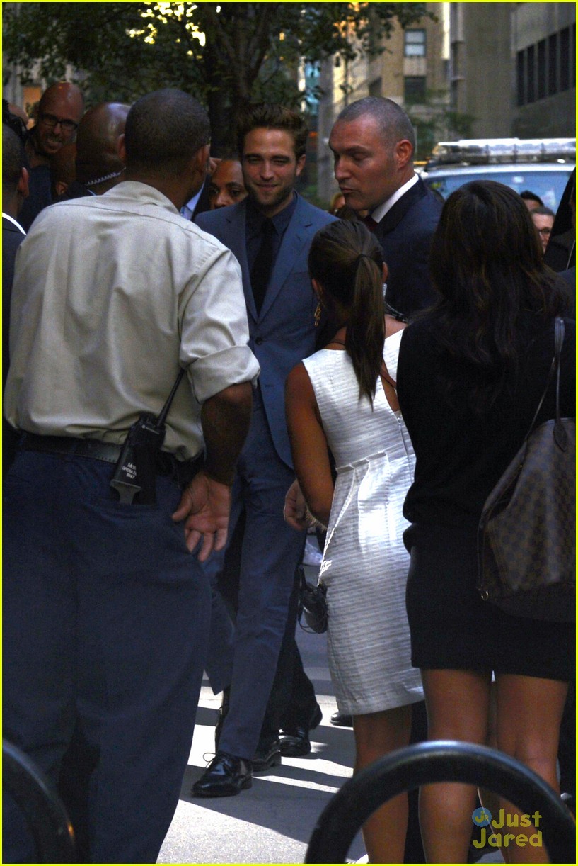 Robert Pattinson: 'Cosmopolis' Premiere - First Pics!