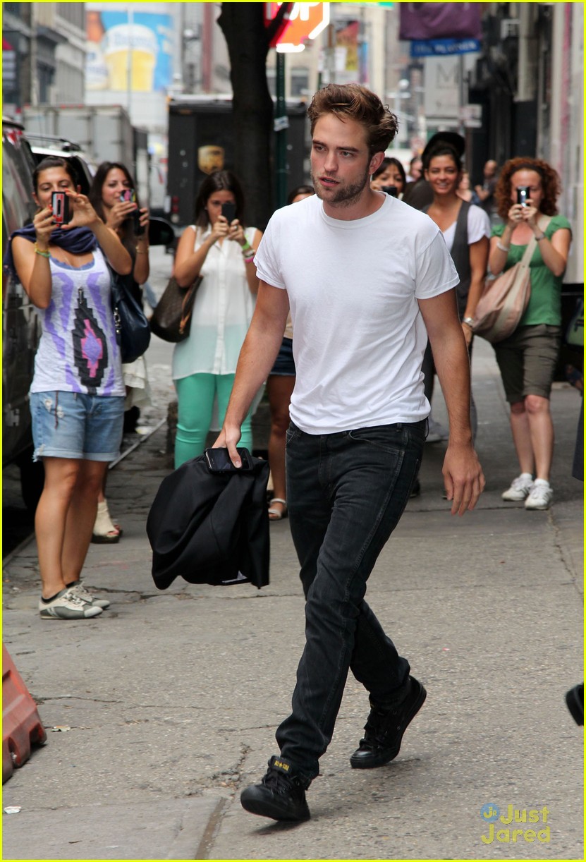 Robert Pattinson: 'Meet' The Press Day