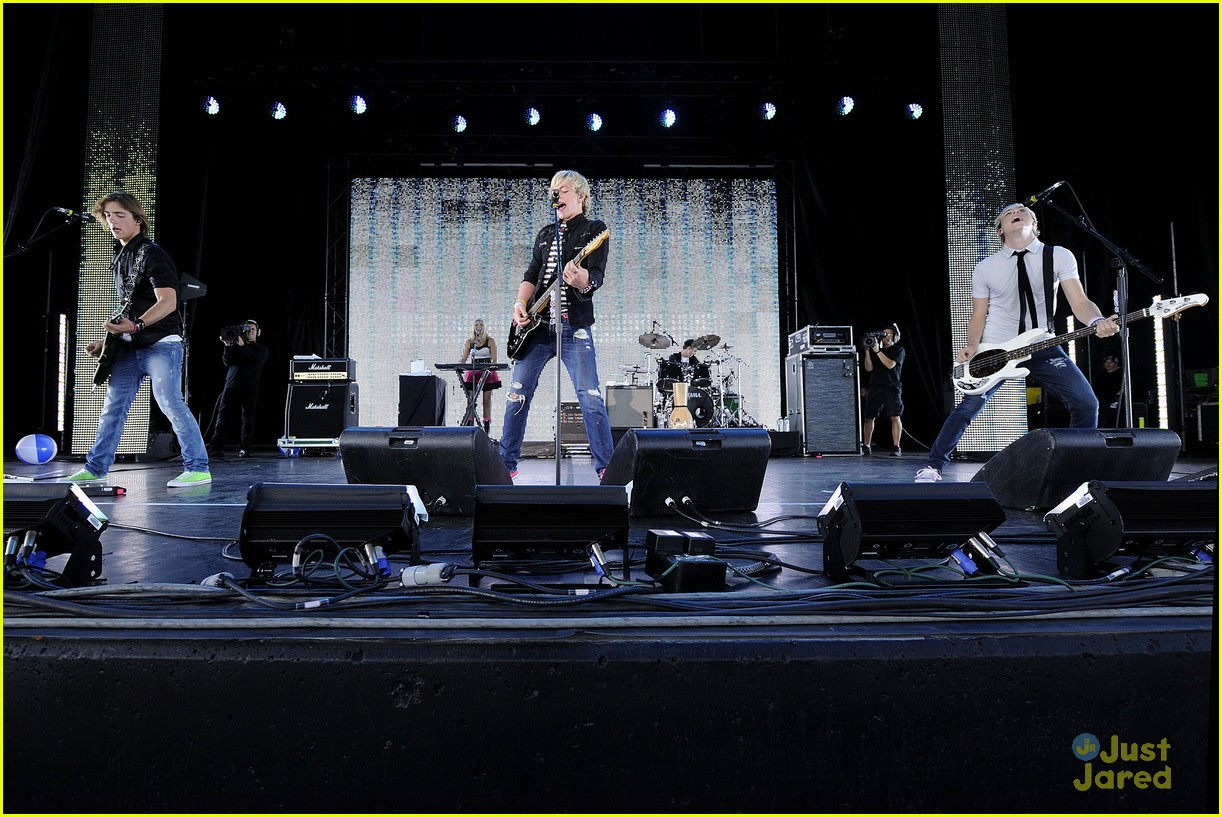 Ross Lynch: R5 Plays Big Ticket Summer Concert