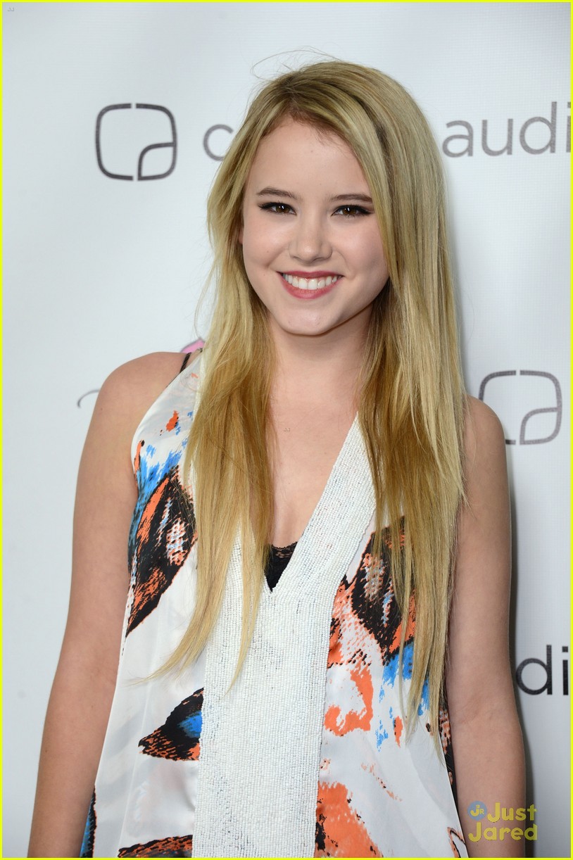 Taylor Spreitler: Pretty in Pink for 'ParaNorman'