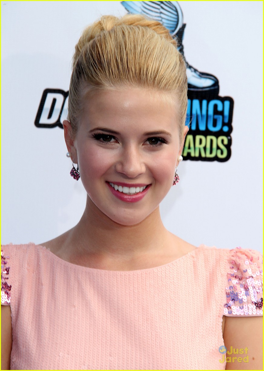 Caroline Sunshine: Do Something Awards 2012