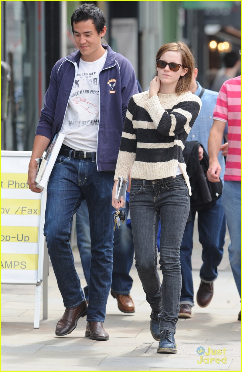 Emma Watson & Will Adamowicz: Sunday Stroll in London