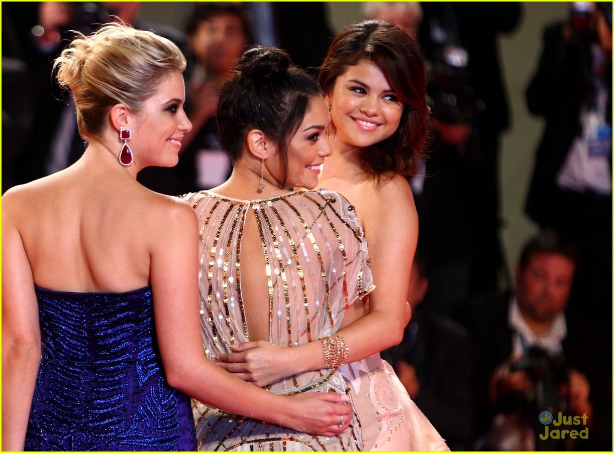 Ashley Benson: Cool Pics from the 'Spring Breakers' Premiere