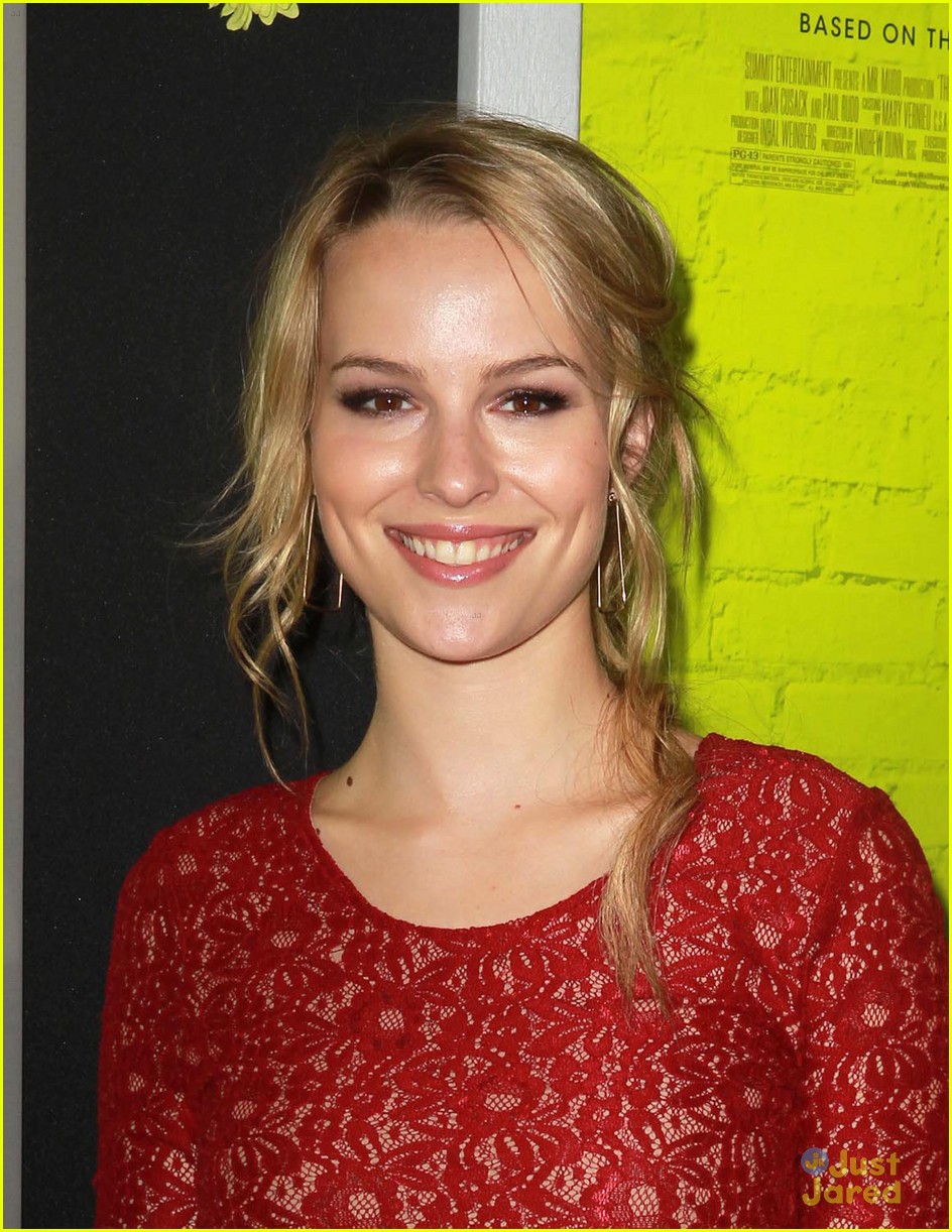 Bridgit Mendler: Extrapalooza Performer!