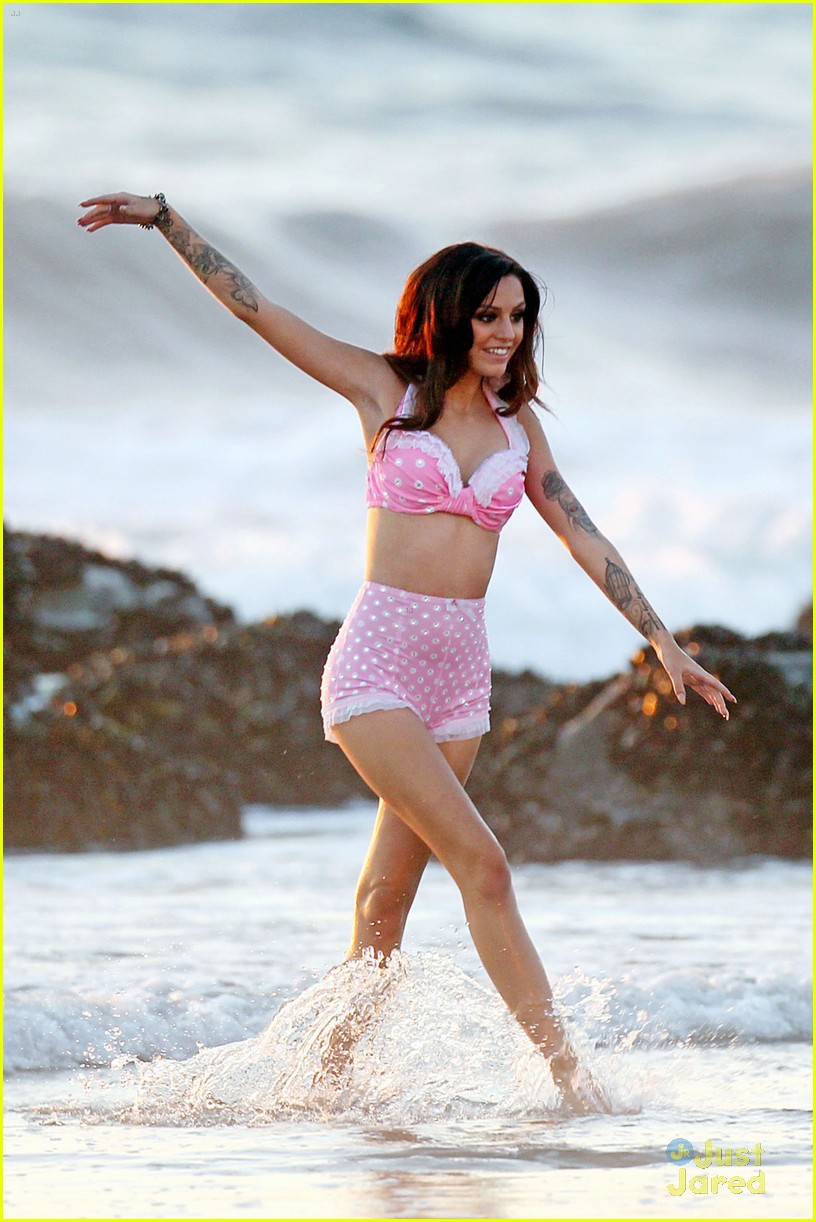 Cher Lloyd: 'Oath' Video Shoot on the Beach!