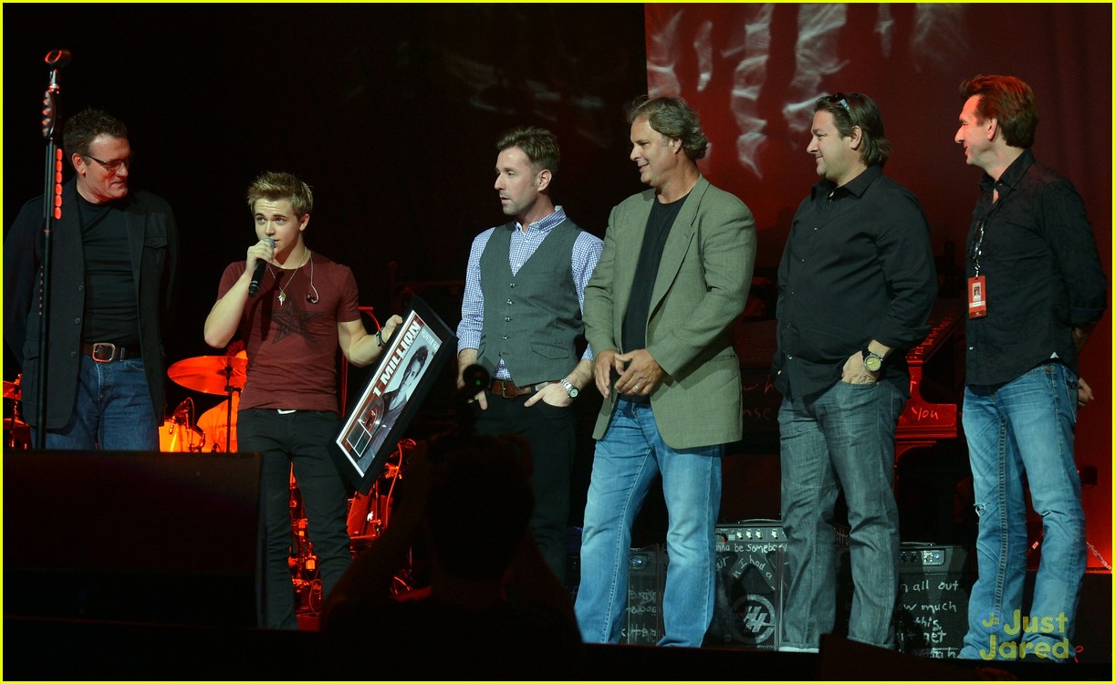 Hunter Hayes: 'Wanted' Sells Over One Million Tracks!