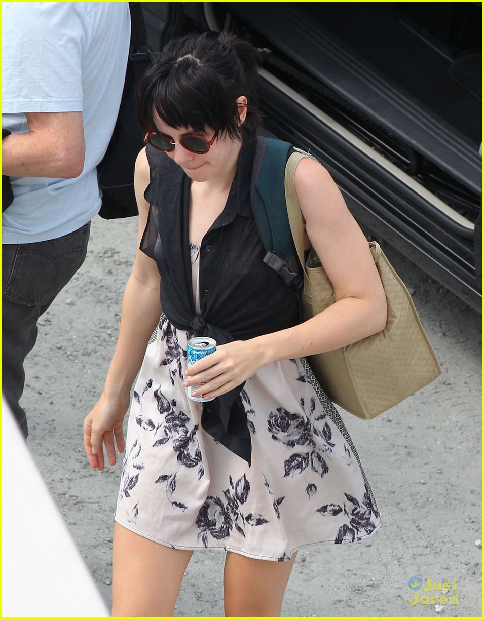 Jennifer Lawrence & Josh Hutcherson: 'Catching Fire' Set
