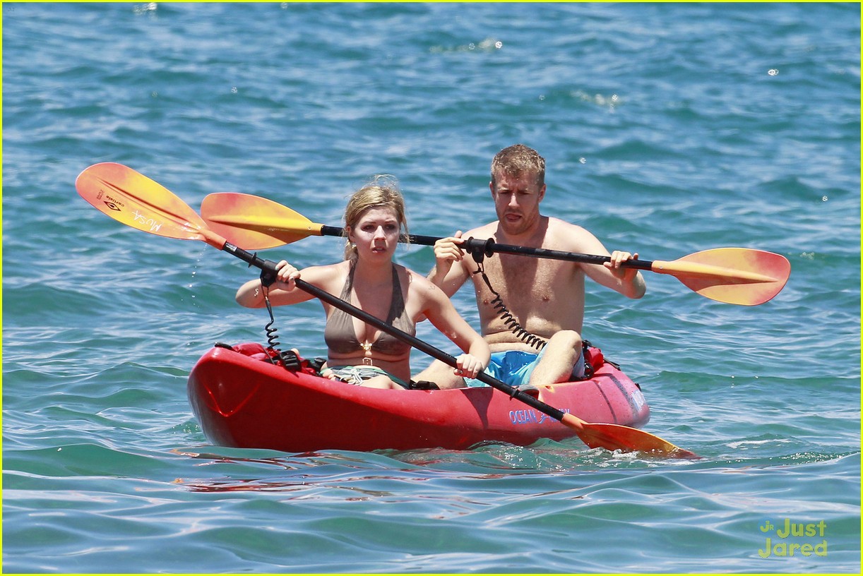 Jennette McCurdy: Kayaking Cutie