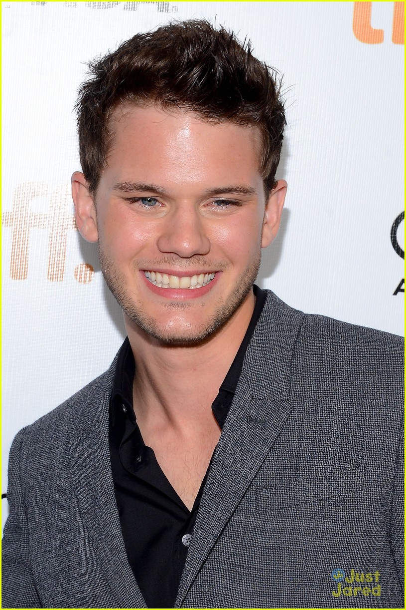 Jeremy Irvine: 'Great Expectations' Premiere at TIFF!