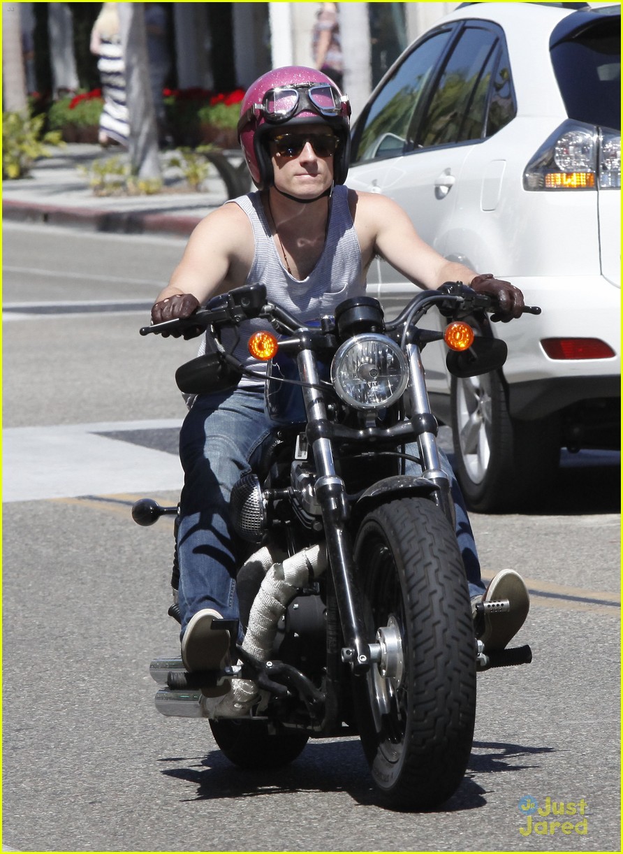 Josh Hutcherson: Pink Helmet Hunk