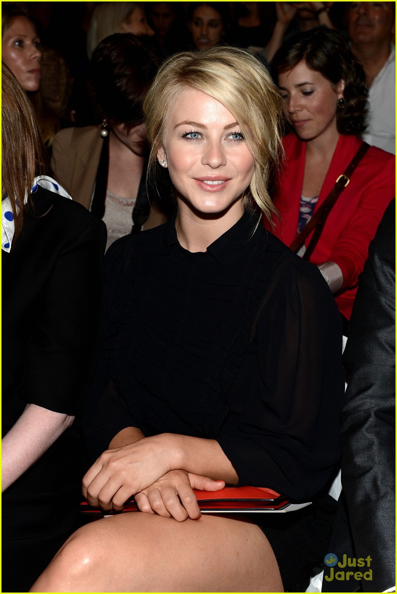 Julianne Hough: Front Row For Carolina Herrera