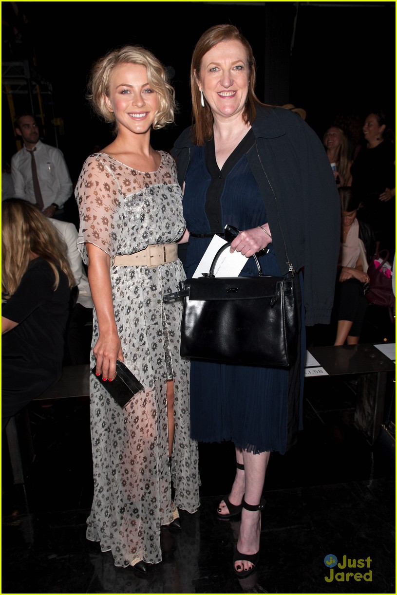 Julianne Hough: Front Row For Carolina Herrera
