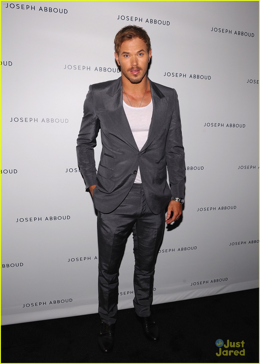 Kellan Lutz: Fashion's Night Out with Bloomingdale's!