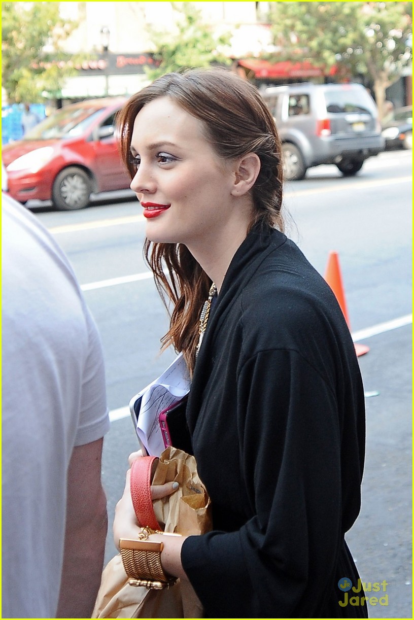 Leighton Meester: 'Gossip' Set Smiles