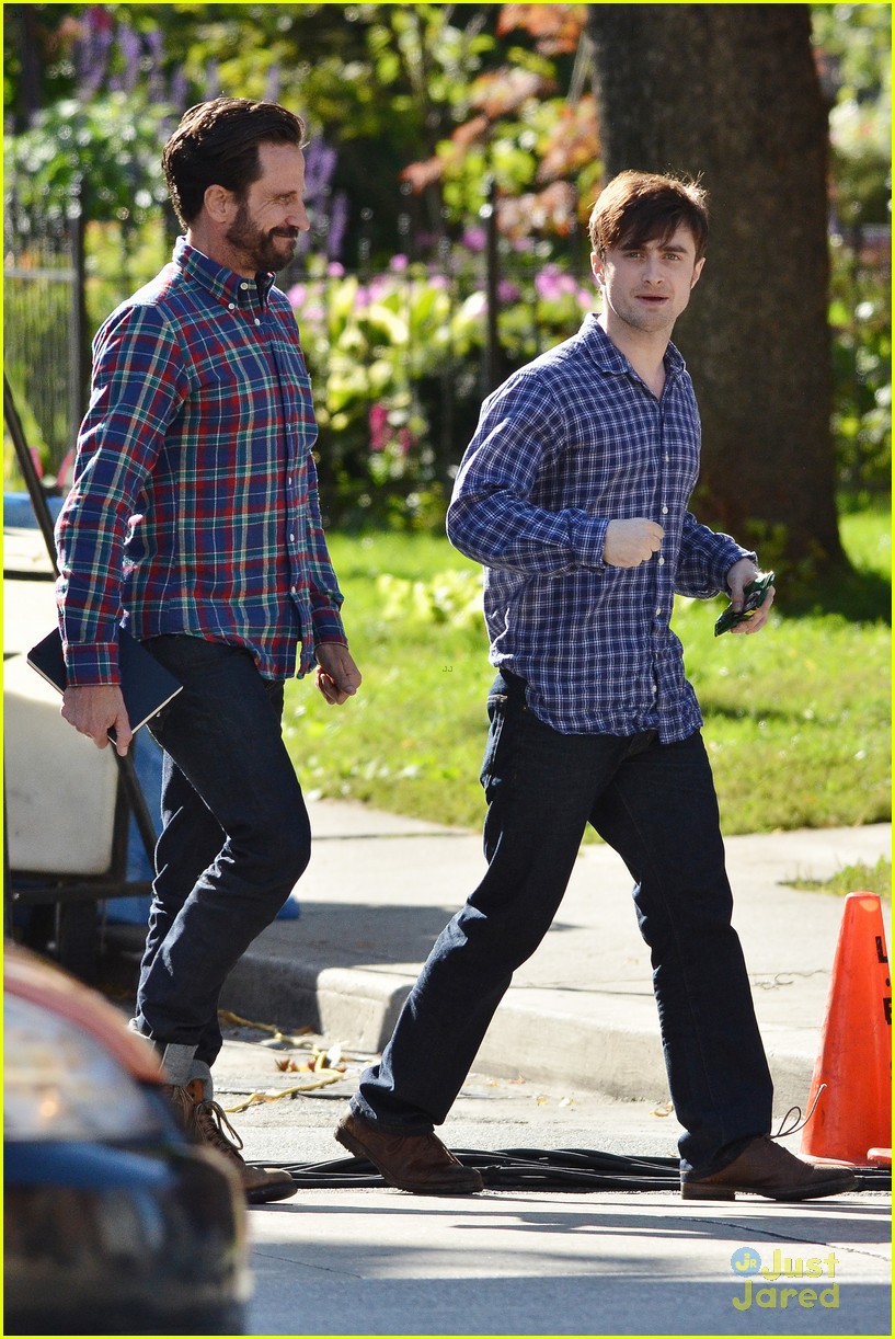  Daniel Radcliffe: 'The F Word' Set Pics!