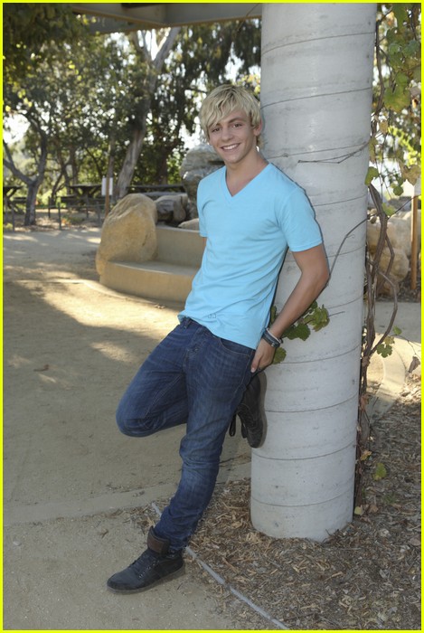 Laura Marano & Ross Lynch: Friends For Change at San Pedro Street Elementary School!